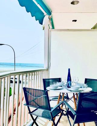 Welcome & Bienvenido a Santa Pola Apartamento a 30 metros de la Gran Playa