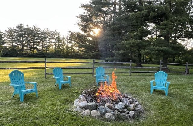 Welcome Race Fans! - Oversize Parking - Firepit - Mural - West Indy - Brownsburg