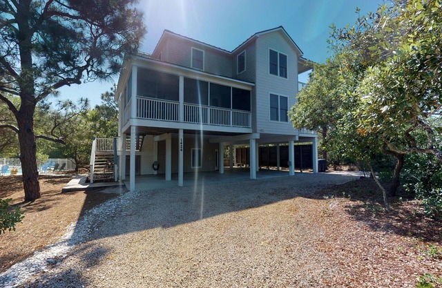Welcome to A B Sea! A beautiful 5 bedroom home.