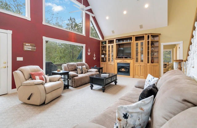 Welcome to “Lakeview Paradise” – Your Perfect Lakeside Escape