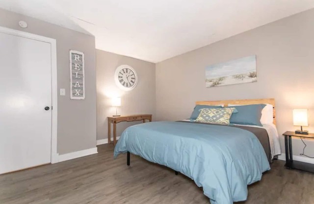 Welcome to the Lakeside Suite! Enjoy!
