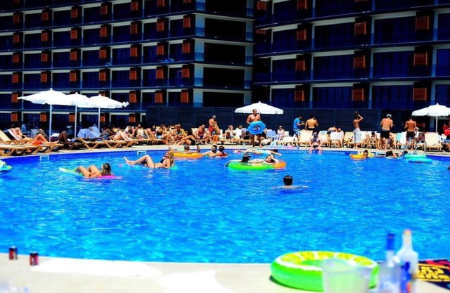 WELCOME TO YOUR "PARADISE" IN BATUMI