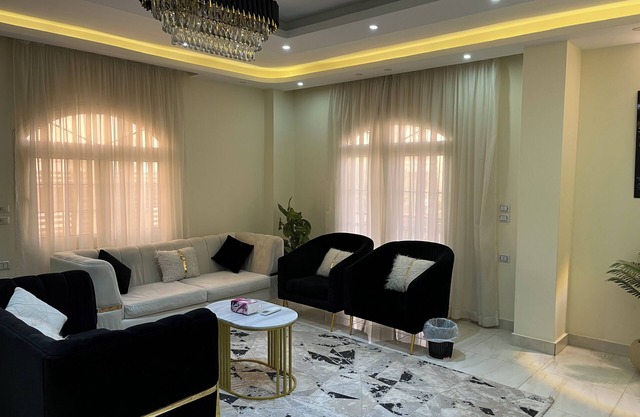 Welcoming 3-bedroom apartment with AC in Sheikh Zayed neer Arkan, mall of Arabia