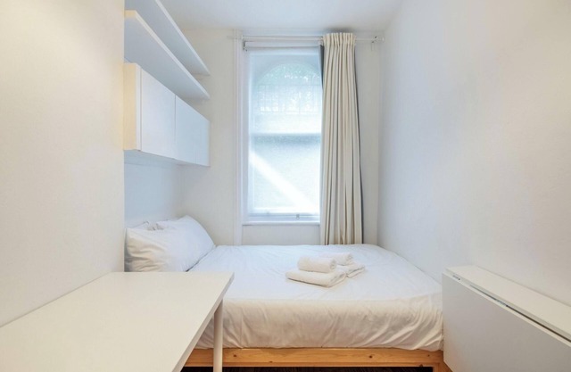 Well-Connected 2BD Flat in Elephant & Castle