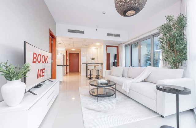 Well-furnished 3 Bedroom in Park Towers, DIFC