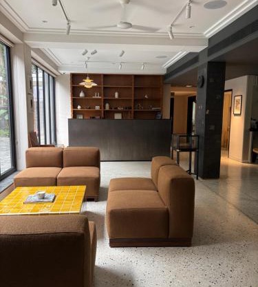 Wellesley Hotel
