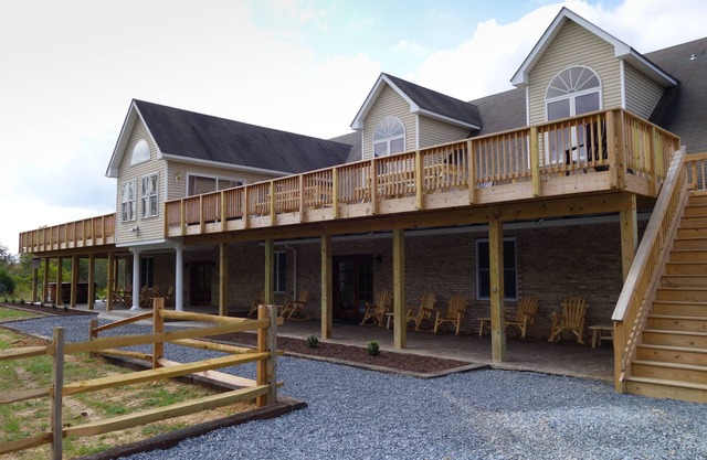 Westcott House- Privacy, amenities and space all in one beautiful package!