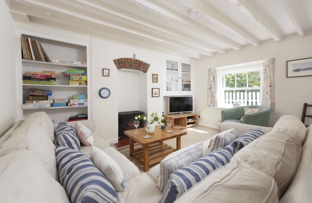 Westover Cottage is a delightful and deceptively spacious retreat