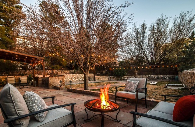 Westside Villa, 3bd2bth, Beautiful yard, Home Gym