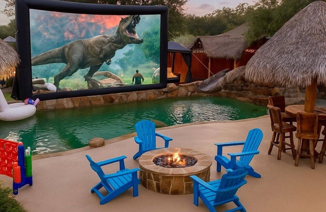 WF- Luxury 5BR w/Casita Pool Hot Tub Tiki Bar