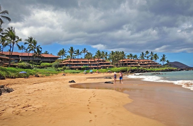 Whales, Beaches and Sunsets! Come enjoy Maui's most exclusive resorts.
