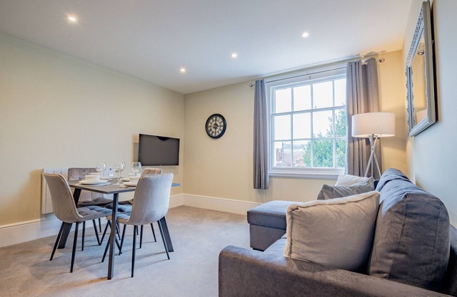 WhiskAwayHomes Shaw Street Apartment 7