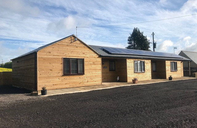 White Owl Barn - A custom built self-catering property with a beautiful view