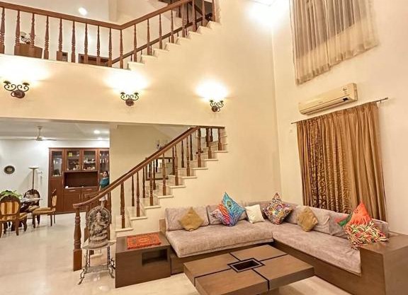 WHITE VILLA SUITES