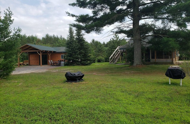 Whitetail Cabin