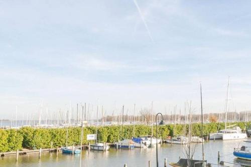 Who's Anton? Monnickendam, vlak bij Amsterdam