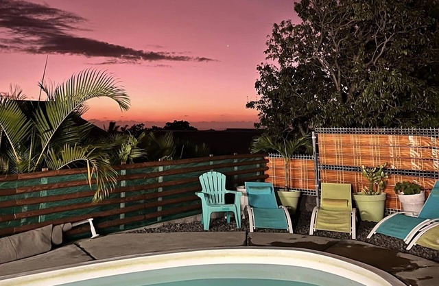 Whole villa 150m², 15 pers max, heated swimming pool, petanque, parking 8 cars