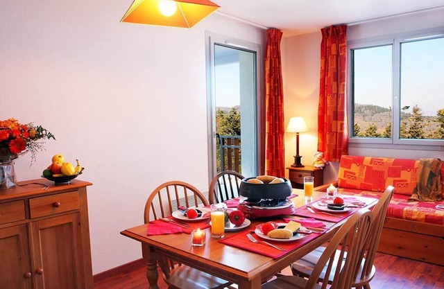 Wifi, 100m from ski slopes, fitness, swimming pool, sauna, ski locker, 23m², Ax-Les-Thermes