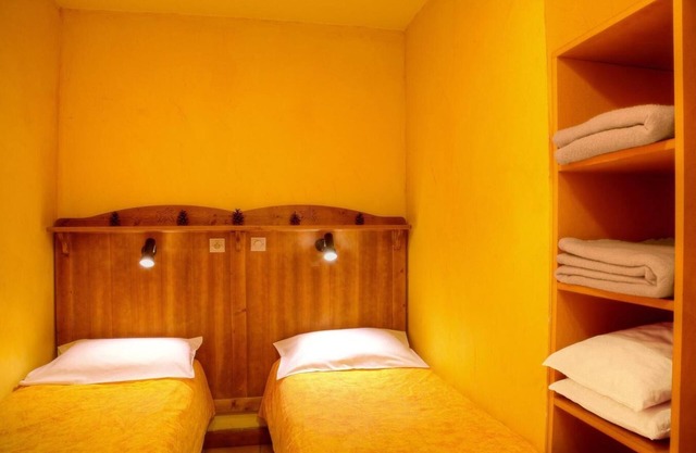 Wifi, 200m from ski slopes, fitness, sauna, balcony, parking, tv, ski locker, 36m², Val Cenis