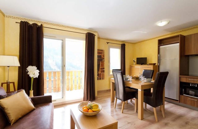 Wifi, 200m from ski slopes, fitness, tv, ski locker, 48-53m², Isola 2000