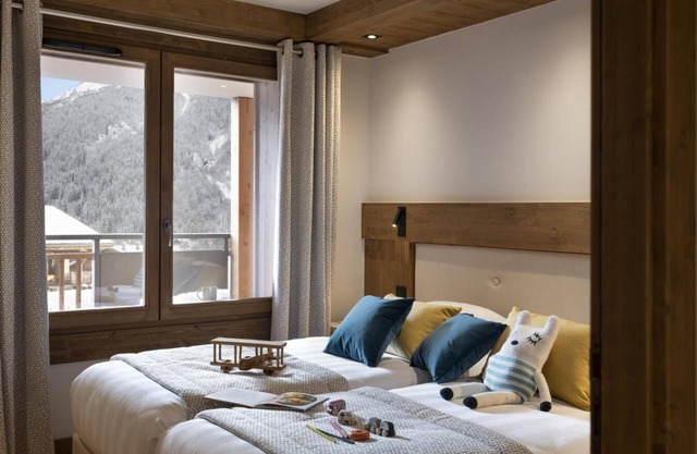 Wifi, fitness, swimming pool, sauna, hammam, balcony, parking, tv, ski locker, 65m²
