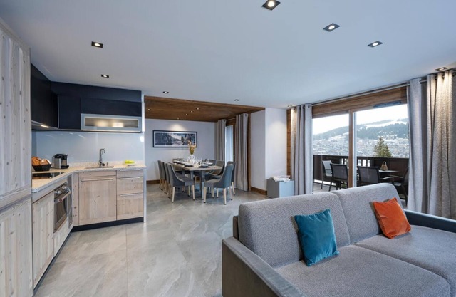 Wifi, ski-in/ski-out & foot of the slopes, view mountain, fitness, swimming pool, sauna, hammam