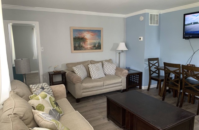 Wildwood - Walking Distance to Beach/Boardwalk, Rear Cottage