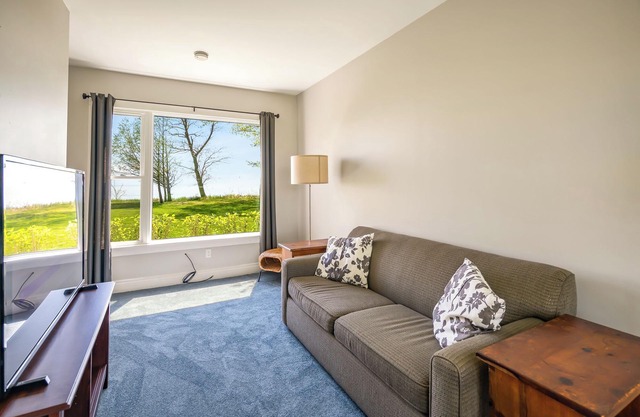 Windmill Point Place