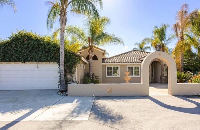 Winederlust and Grapeful-Jacuzzi