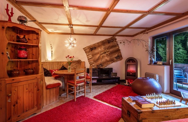 Winter/Summer Sports in Chalet Apartment Chalet in Saalbach Hinterglemm and close to Zell am See