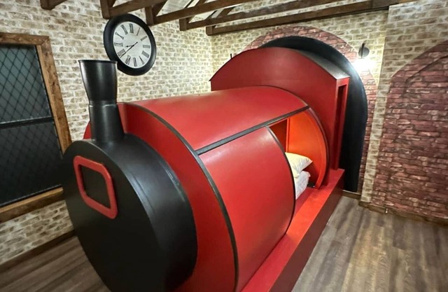 Wizards Welcome of ChampionsGate Luxury Themed Vacation Home Pool Arcade Resort