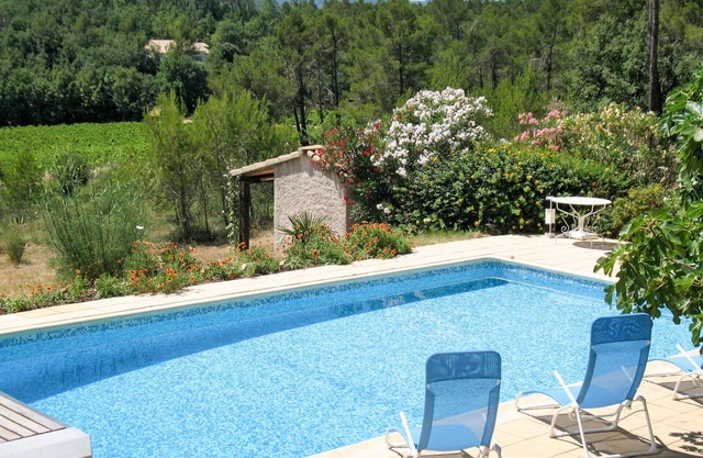 Wonderful private villa with private pool, WIFI, TV, patio, pets allowed, panoramic view and par.