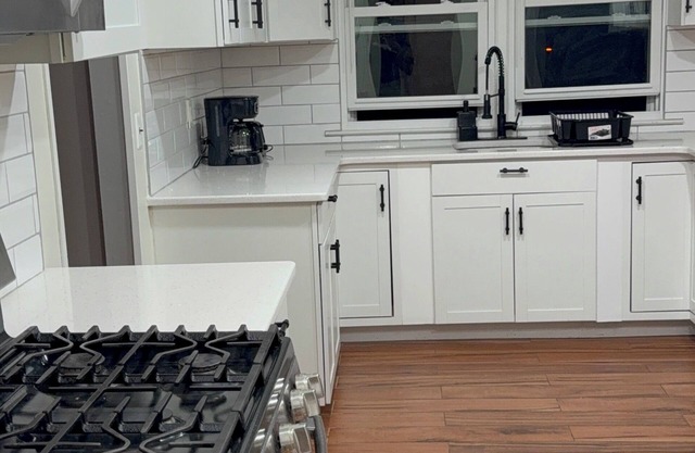 Wonderful 3-bedroom apartment non smoking in North Brunswick Township with AC