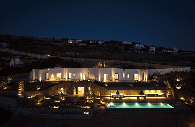 Wonderful Paros Villa | Villa Cascada | 6 Bedrooms | Private Infinity Pool |.