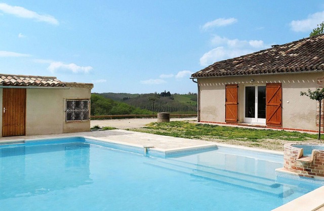 Wonderful private villa with private pool, TV, terrace, pets allowed, panoramic view and parking