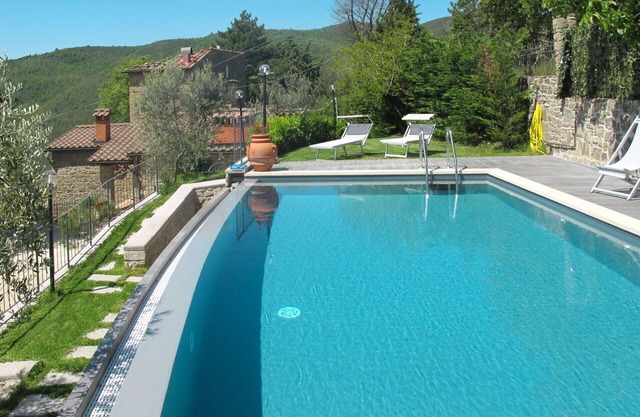 Wonderful private villa for 6 guests with private pool, TV, terrace and parking