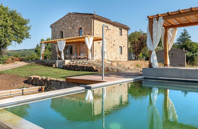 Wonderful private villa for 10 people with private pool, WIFI, terrace, pets allowed and parking
