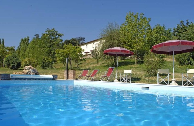 Wonderful private villa for 14 guests with private pool, hot tub, A/C, WIFI, TV, terrace and par...