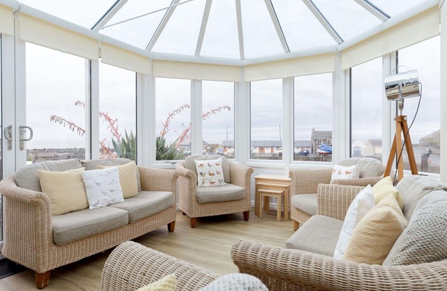 Wonderful private villa for 16 people with WIFI, TV, patio and pets allowed