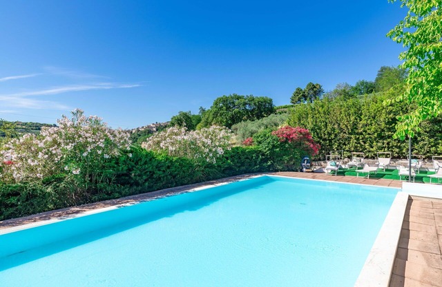Wonderful private villa with private pool, WIFI, TV, patio, pets allowed and panoramic view