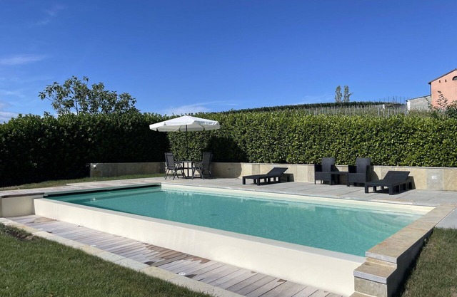 Wonderful private villa for 6 people with private pool, A/C, WIFI, TV and terrace