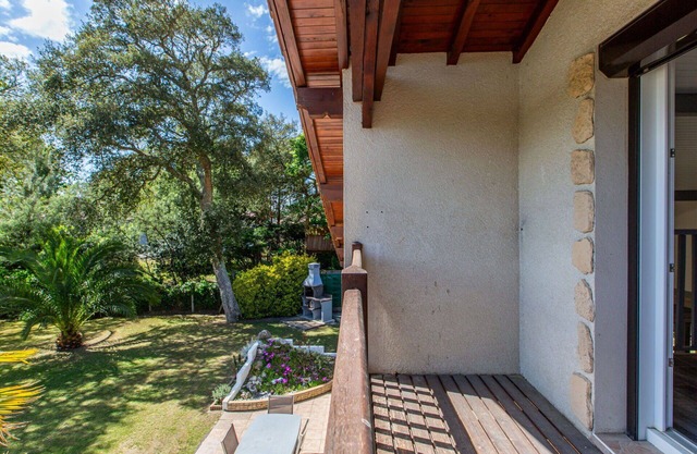 Wonderful private villa for 6 guests with WIFI, TV, terrace, pets allowed and parking