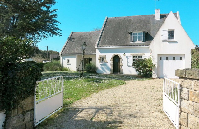 Wonderful private villa for 9 people with WIFI, TV, terrace, pets allowed and parking