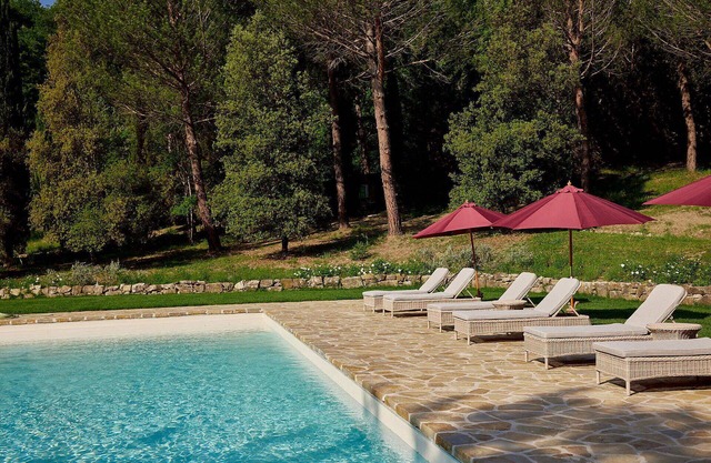 Wonderful private villa with WIFI, private pool, A/C, TV and parking, close to Greve In Chianti