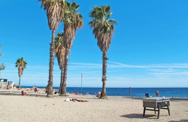 Wonderful private villa for 6 people with A/C, WIFI, balcony and parking