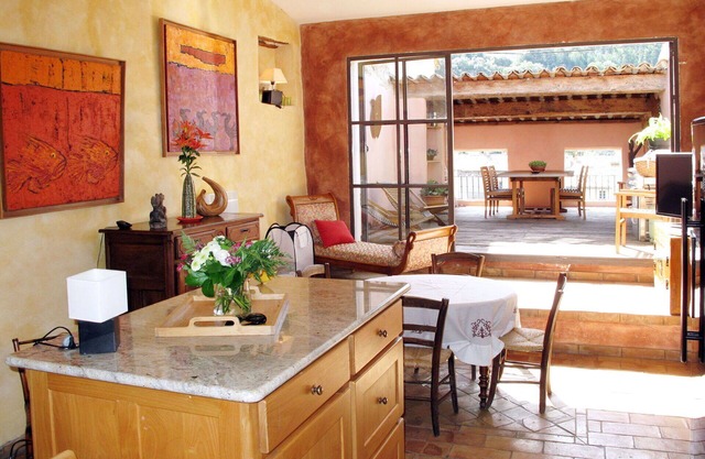 Wonderful private villa for 6 people with WIFI, A/C, TV, terrace, pets allowed and parking