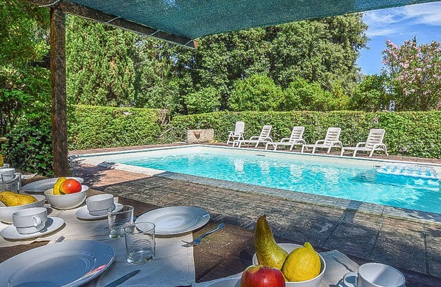 Wonderful private villa with private pool, WIFI, A/C, TV, patio, pets allowed and panoramic view