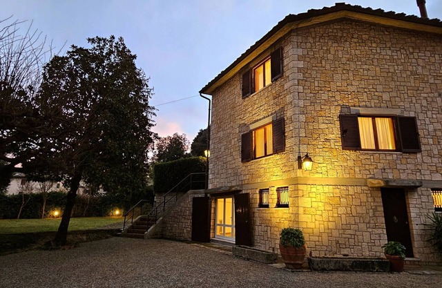 Wonderful private villa for 7 people with WIFI, private pool, TV, veranda and parking