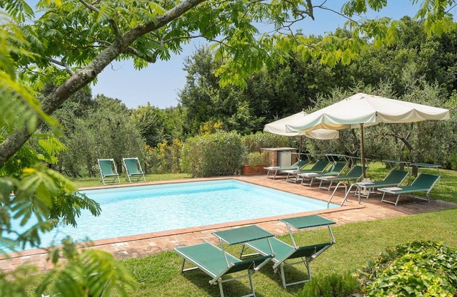Wonderful private villa for 14 guests with WIFI, A/C, private pool, TV, patio and panoramic view