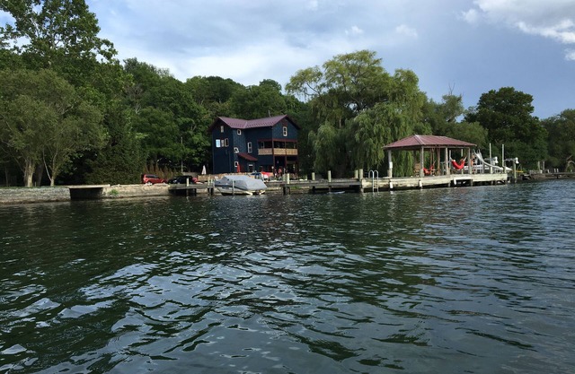 Wonderful Rustic Lake House On Cayuga Lake only 2.5 Miles From Downtown Ithaca!
